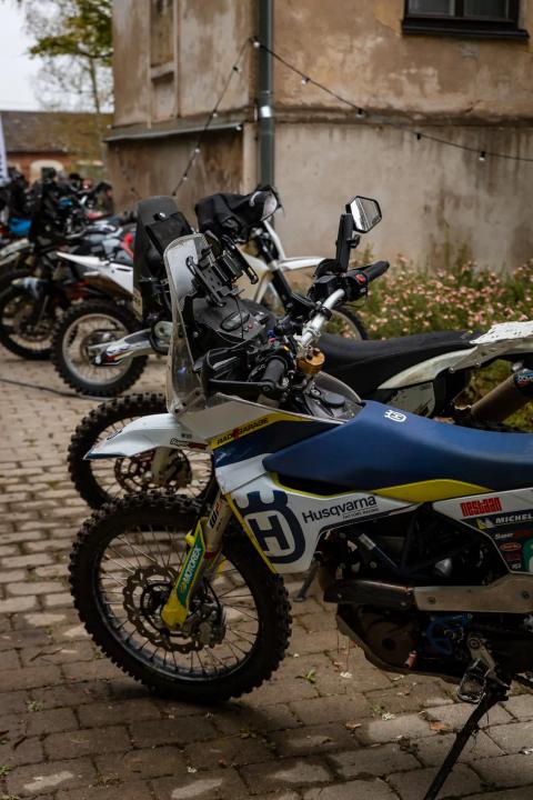 Rally motorcycles at the gathering point – Alakonnu Rally 2025