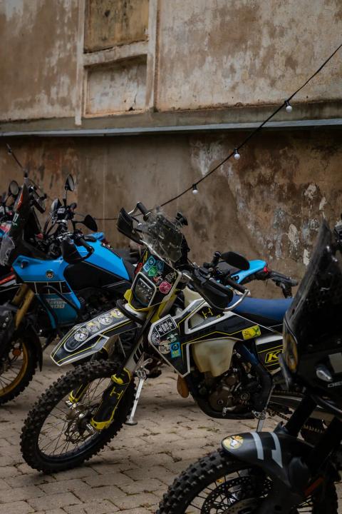 Rally motorcycles at the gathering point – Alakonnu Rally 2025