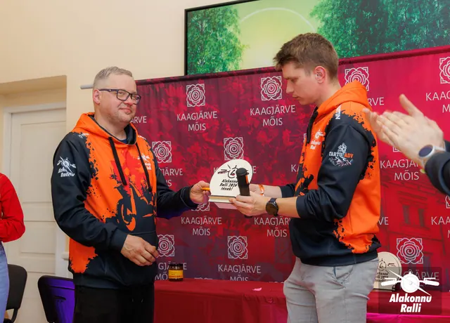 Korraldajad kõnelevad ralli autasustamisel – Alakonnu Ralli 2026, autasustamine
