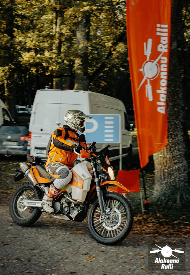 Motorcycle riders and organizers at the gathering point – Alakonnu Rally 2026, SS2 · SS3